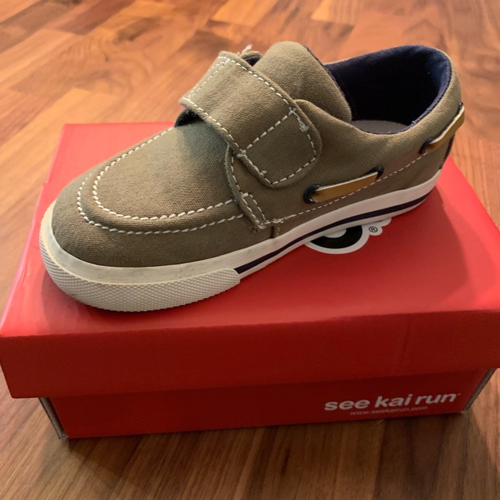 See Kai Run Elias in a Taupe